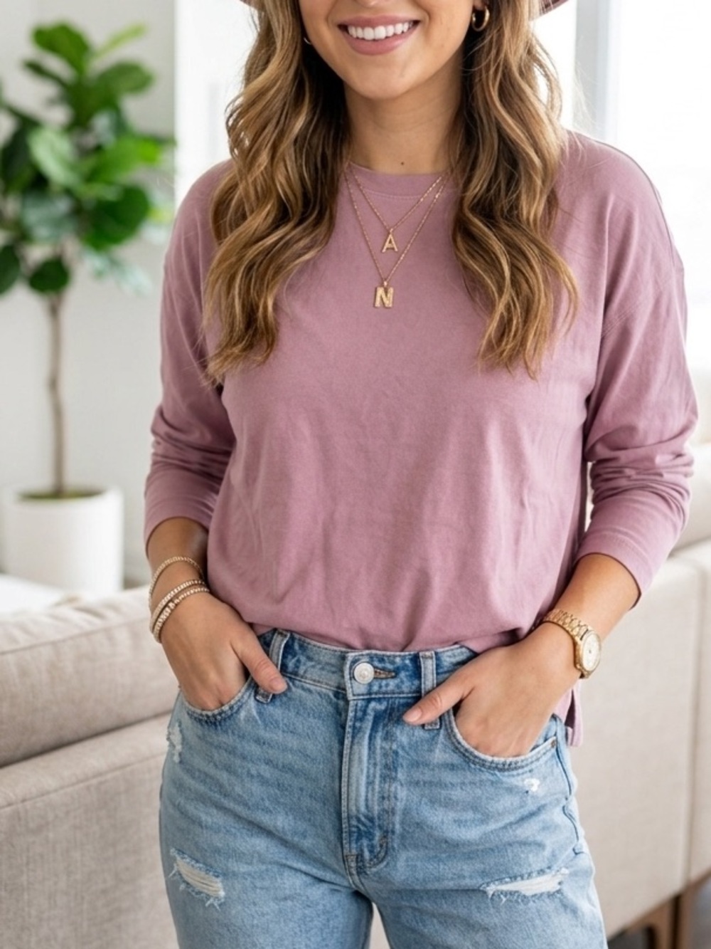 Old Navy long sleeve Vintage Tee features a relaxed fit and a mauve pink color.